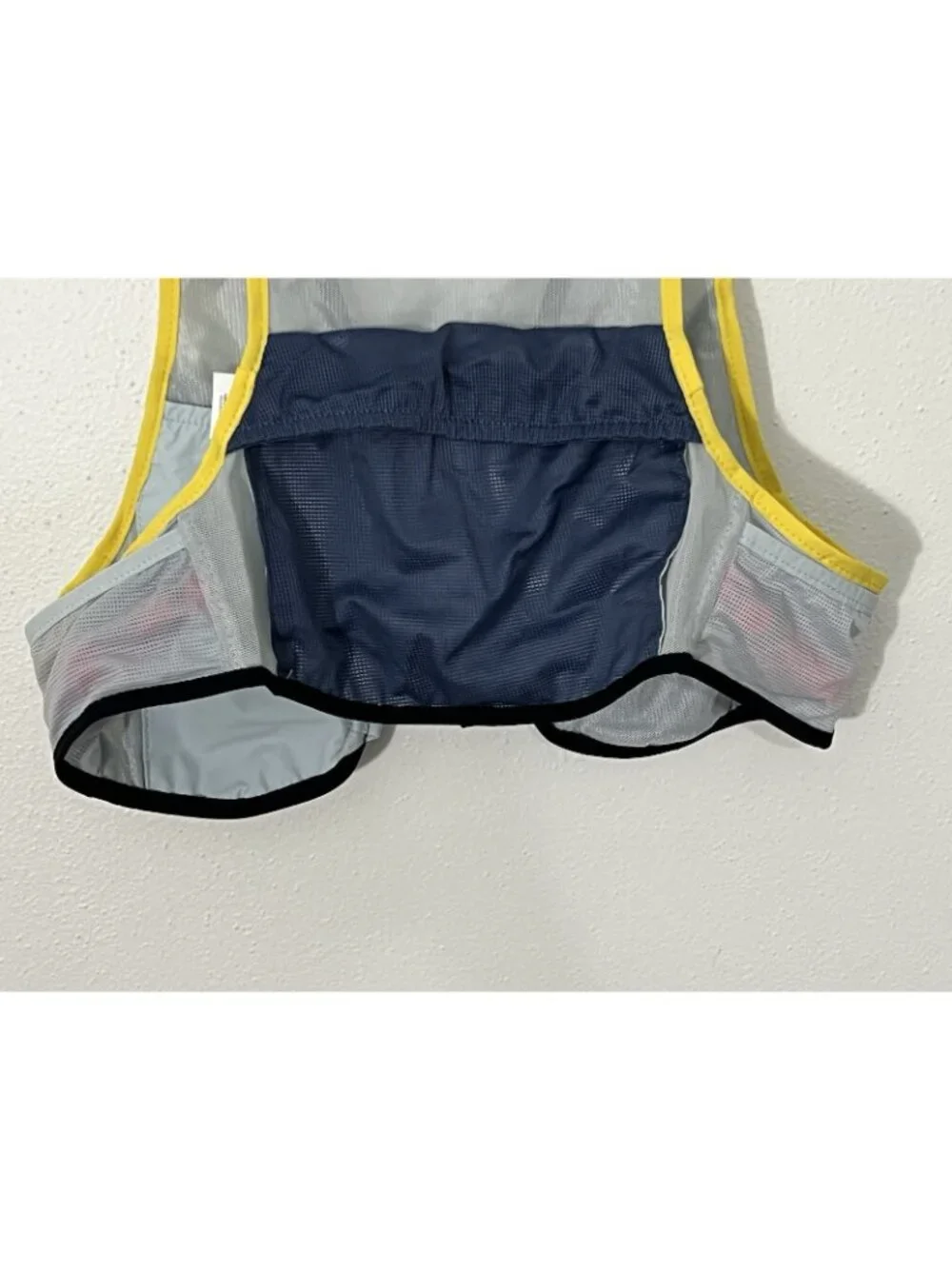 Nike Trail Running Vest Womens White With Yellow Trim